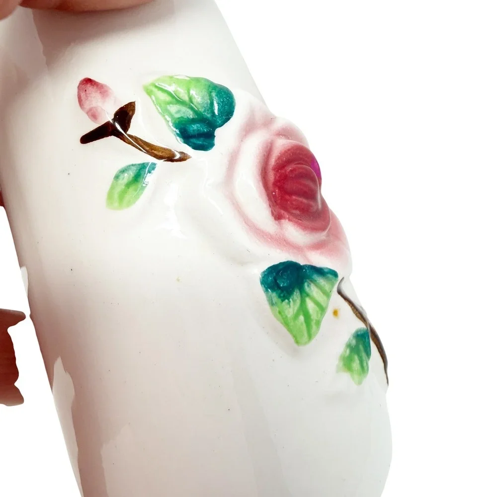 Vintage 1940s Japan Salt &‎ Pepper Shakers Raised Roses Ceramic
